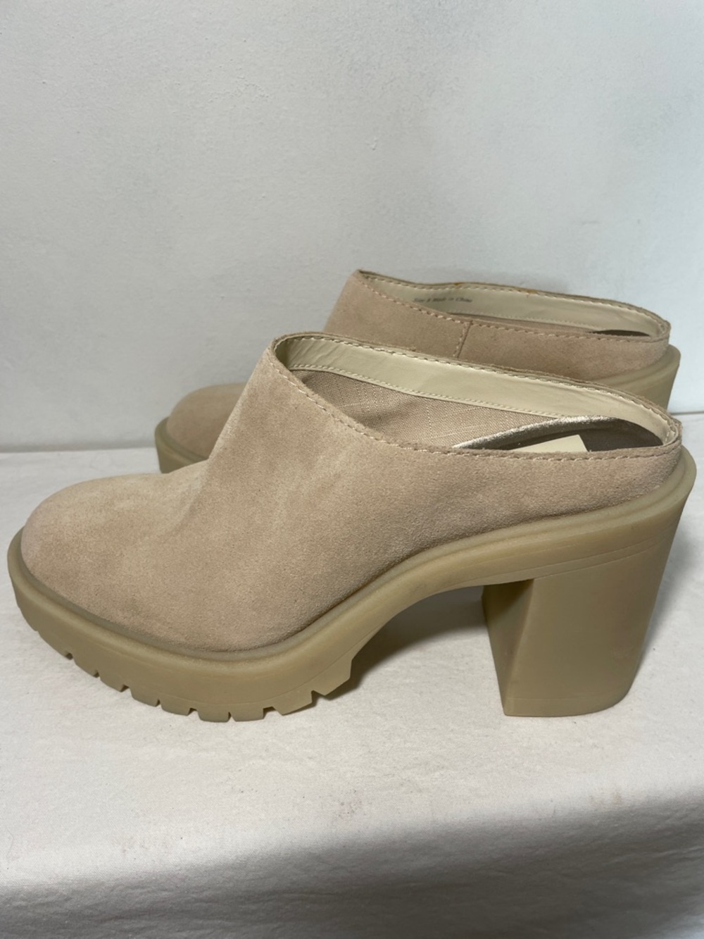 Dolce Vita Carry Women's Clogs Mules Platform Suede Lug Sole In Sand 8 - Picture 10 of 13